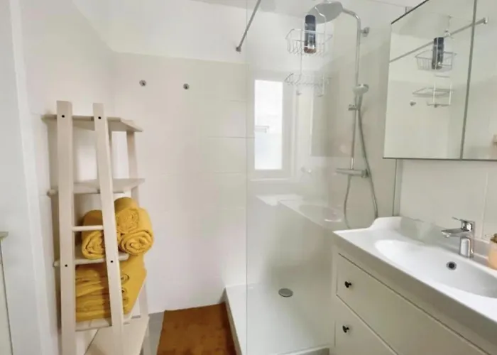 Rooftop With Balcony & Free Parking Apartment Vienna